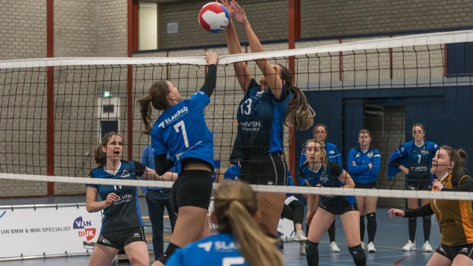 20231216 skunk dames 1