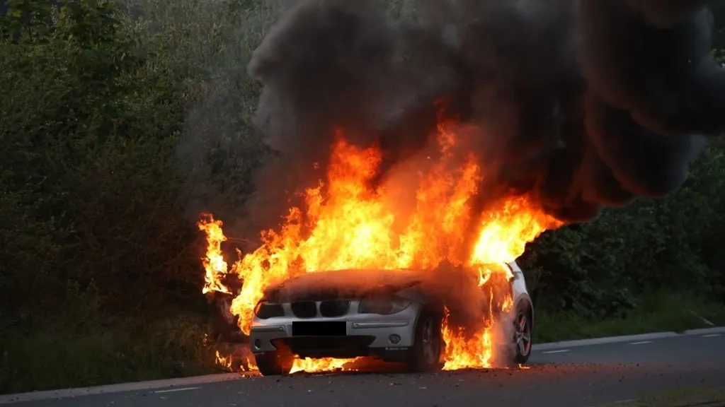 2024 05 09 autobrand sint oedenrode 01