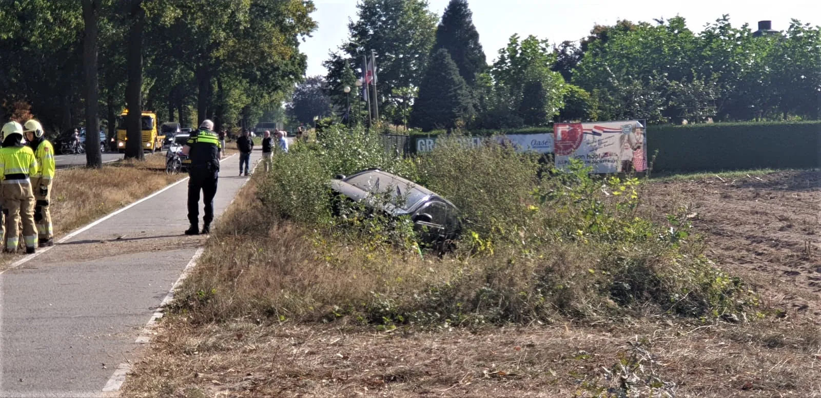 21 09 2020 auto in sloot sint oedenrode 01