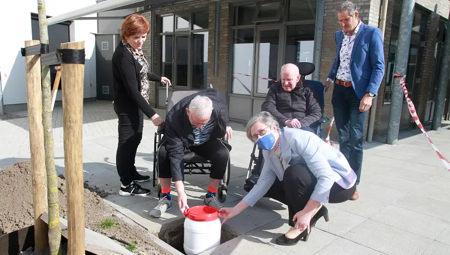 210324 pbs laverhof begraaft toekomstwensen foto 1