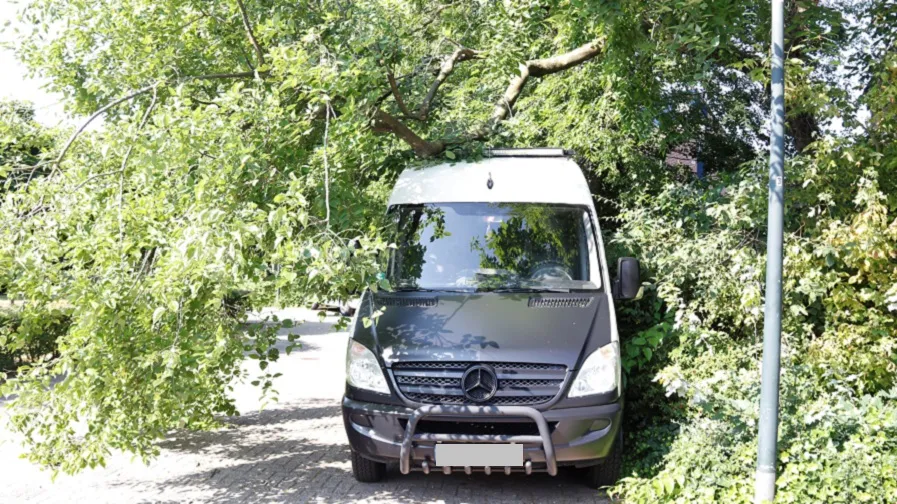 23 07 2022 tak valt op camper 01