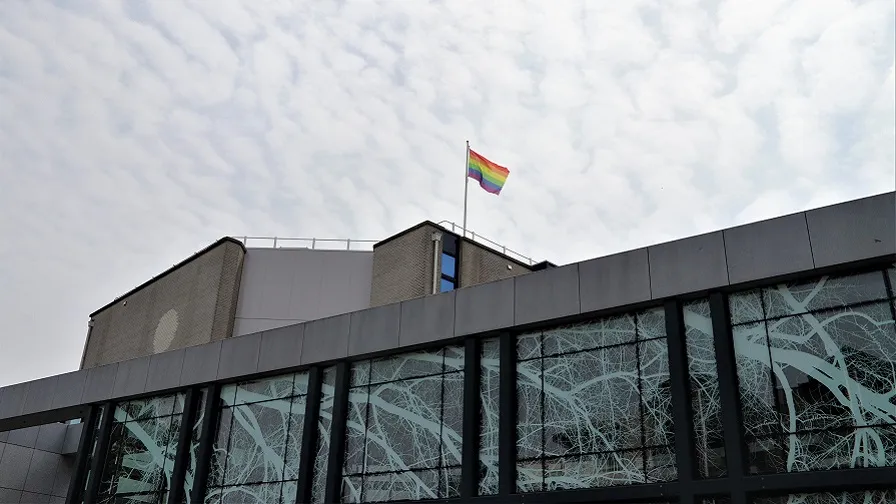 27 06 2021 regenboogvlag stadhuis