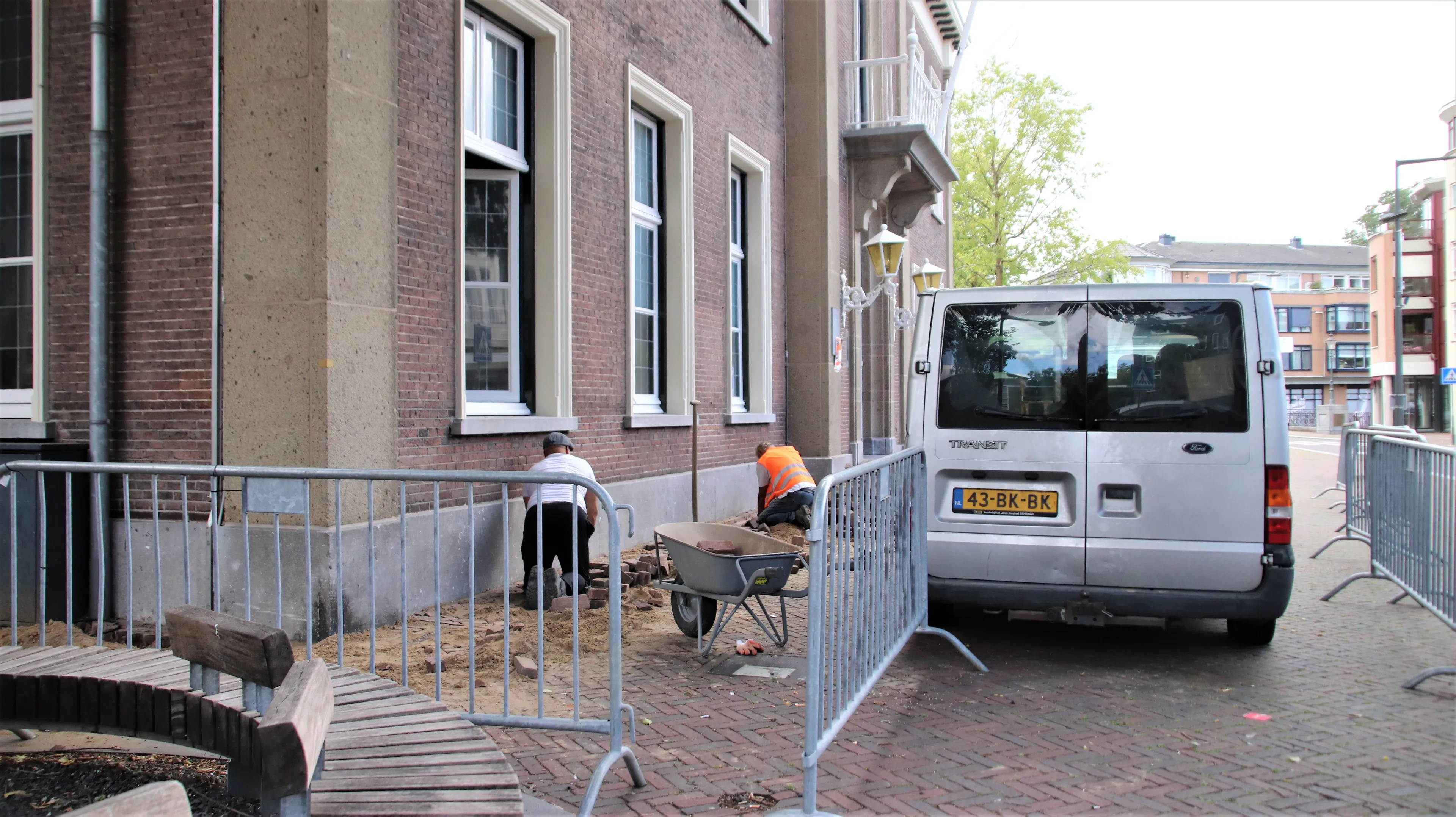 29 06 2020 reparatie verlichting oude raadhuis 01