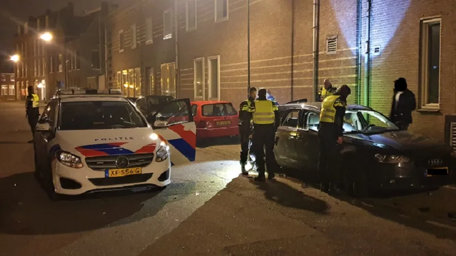 31 12 2020 auto verwoest door vuurwerk 1