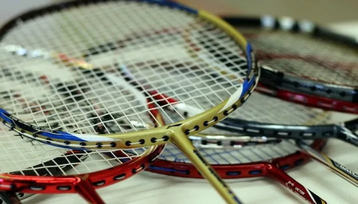 badminton 1056128 960 720 715x408