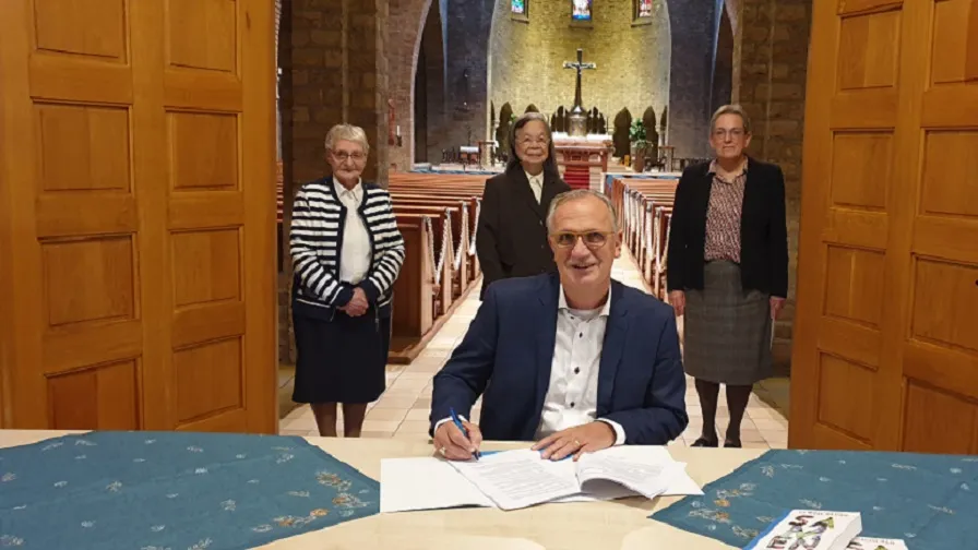 foto ondertekening 1