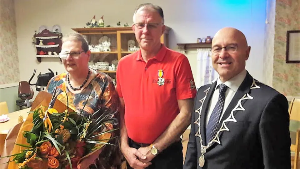 koninklijke onderscheiding toin lathouwers 960x540