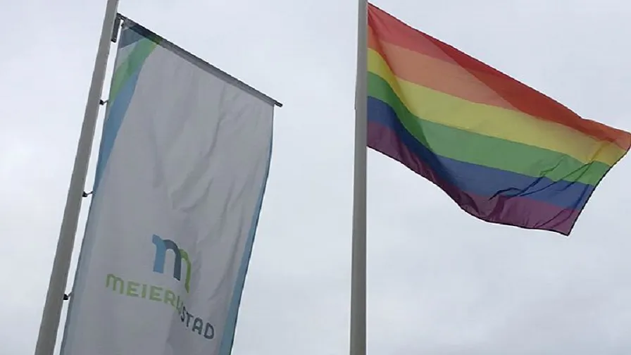 regenboogvlag 896x504