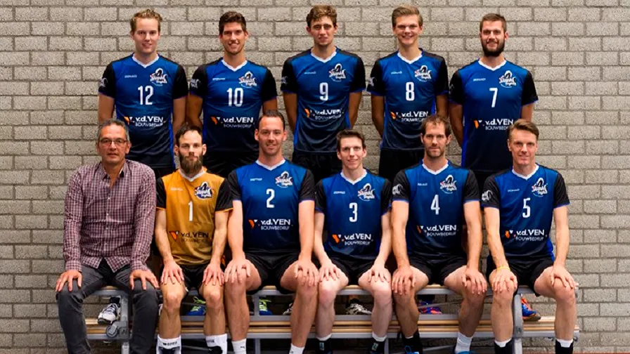 skunk heren 1 896x504