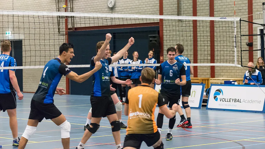 skunk heren 1 896x5041