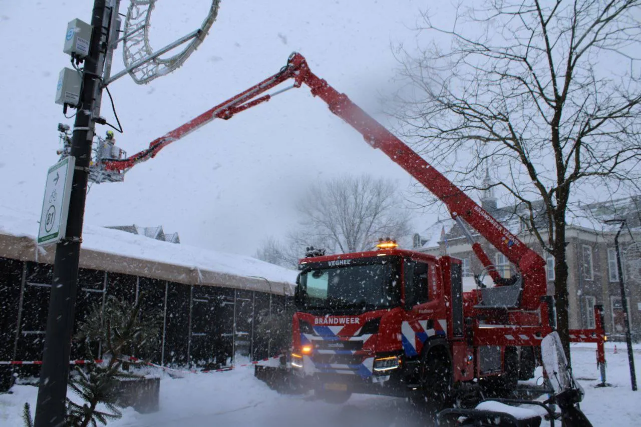 04-01-2026 Inzet brandweer Veghel On Ice 01
