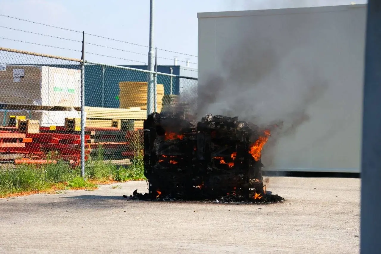 10-08-2026 Kopieermachine in brand 01