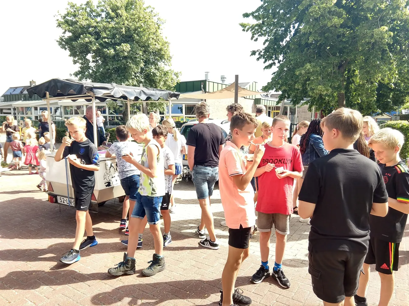 ruinerwold tref onderwijs foto arendsvleugel 100ste leerling