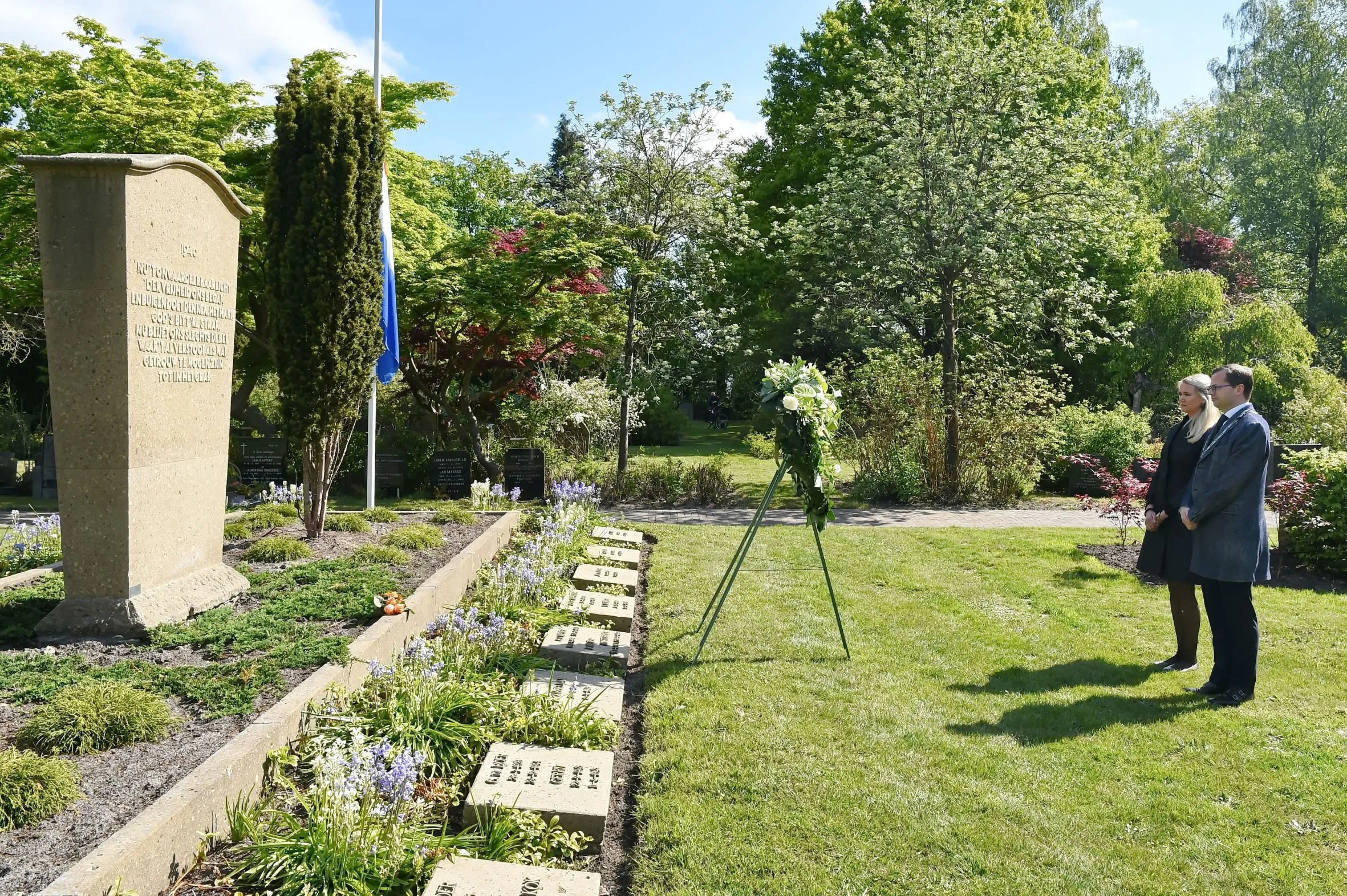 dodenherdenking kransleggingen alg begraafplaats burg rkorteland 040520 foto daan prest 4015 107
