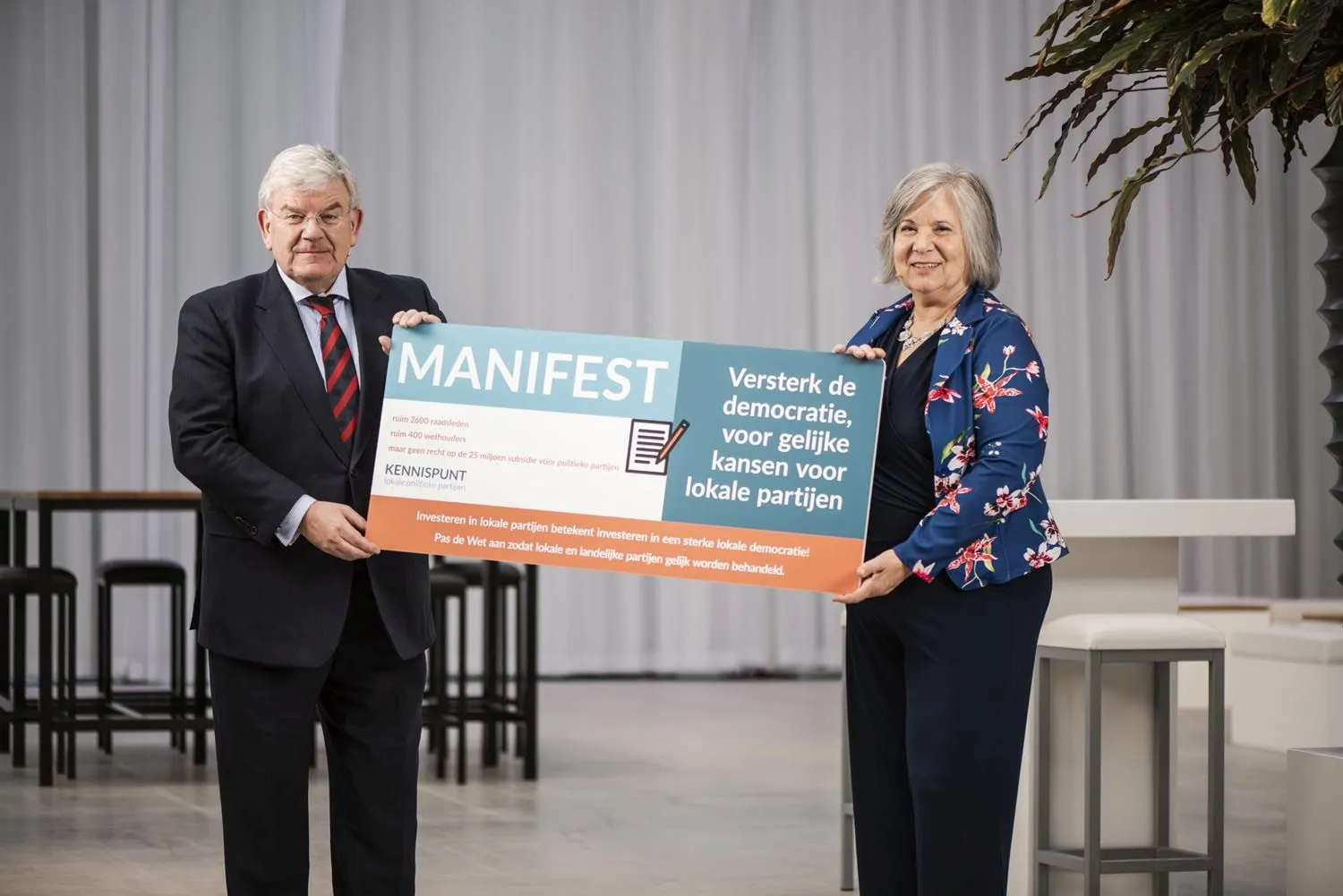 drenthe overhandiging manifest lokale partijen