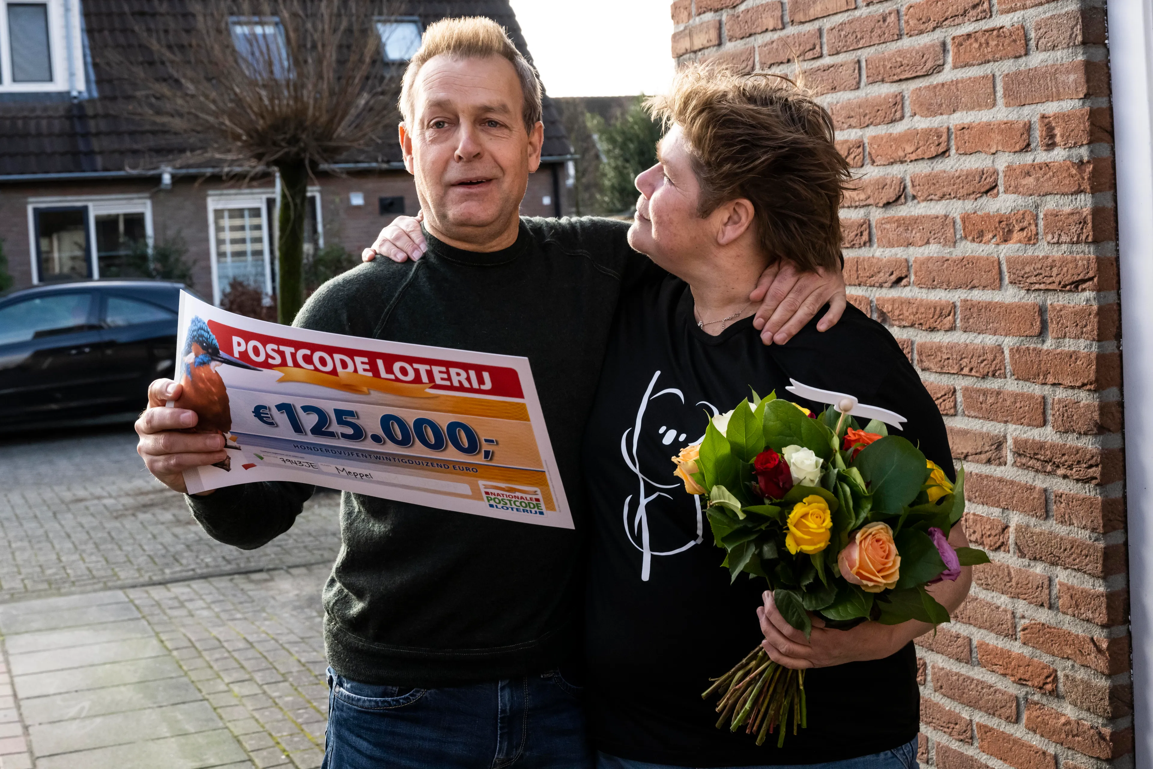 henk en geeke winnen 125000 euro bij de postcode loterij