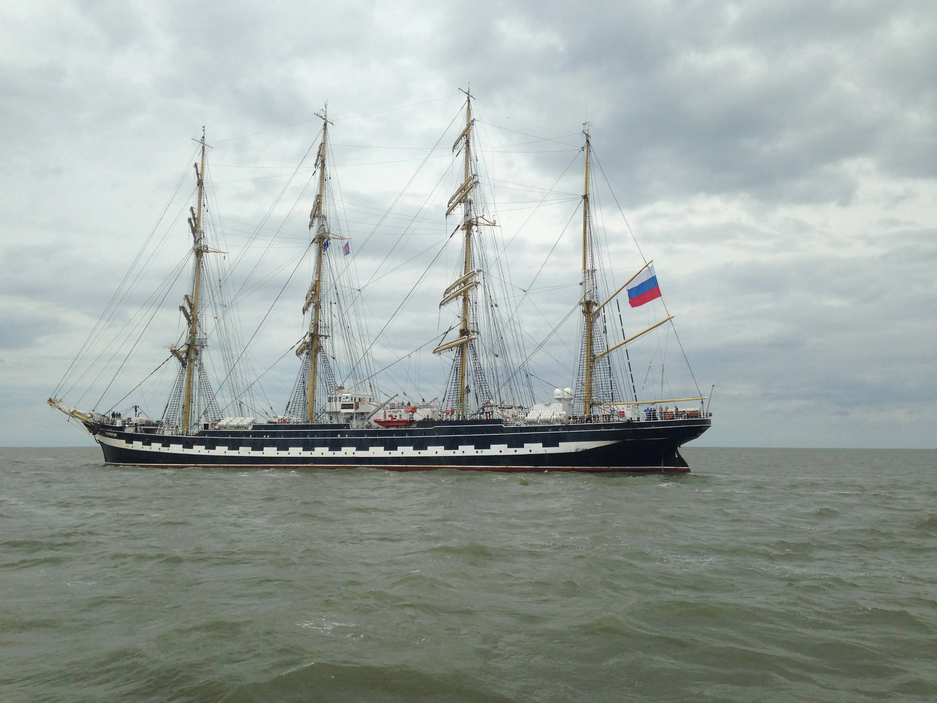 tallshiprace 2014b