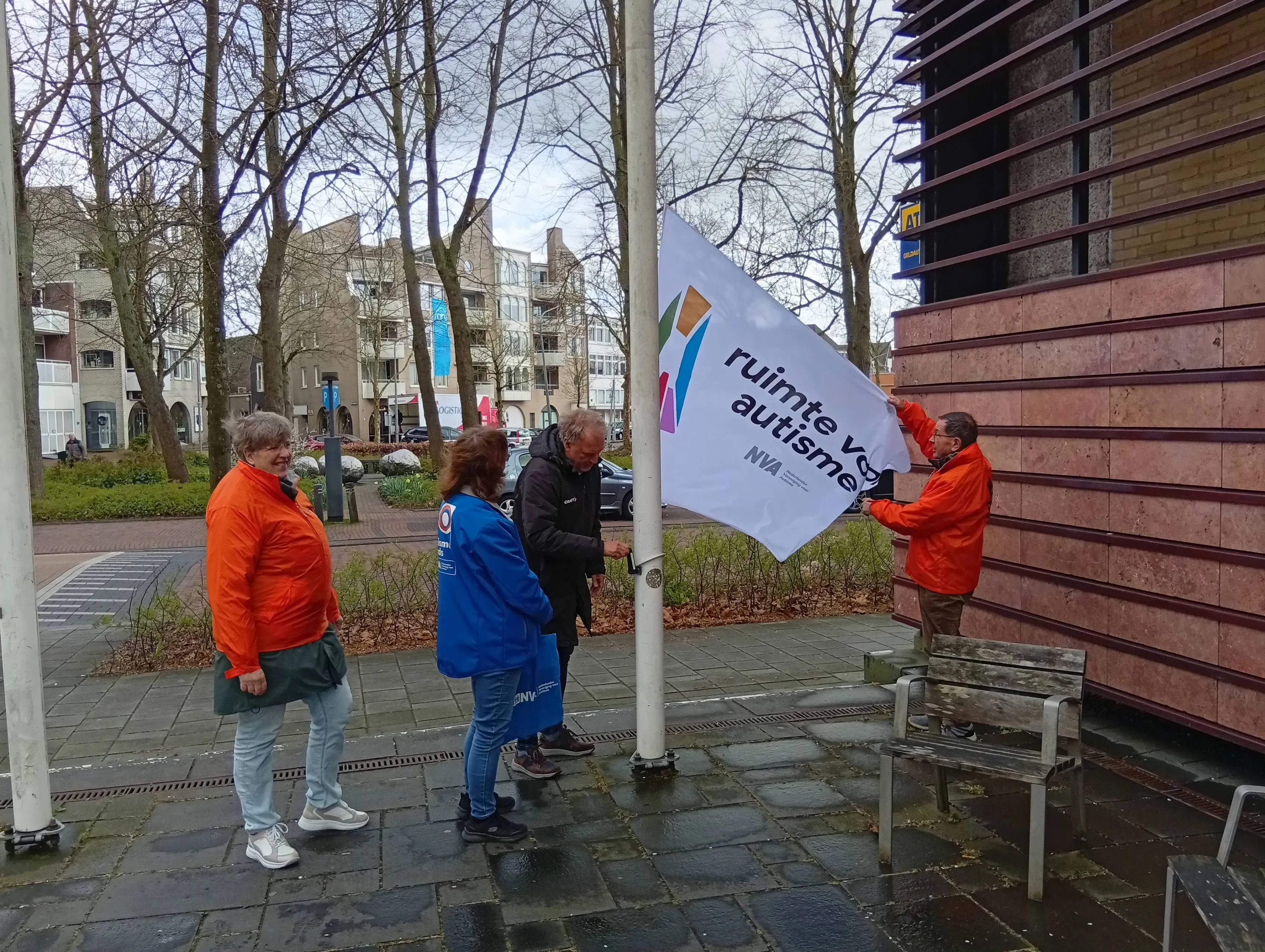 Meppel  Gemeente Meppel hijst vlag in autismeweek voor inclusieve samenleving