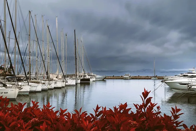 yacht g4c8cf7657 640