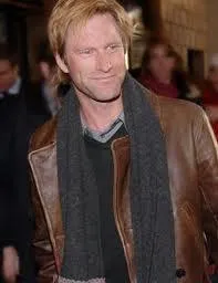 aaron eckhart