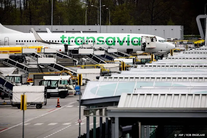 2000 passagiers transavia dienen claim in om schrappen vlucht