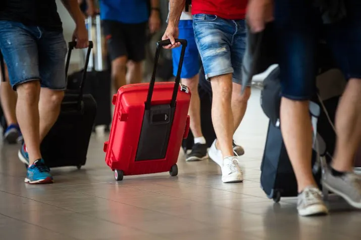40 000 toeristen dupe van problemen travelbird
