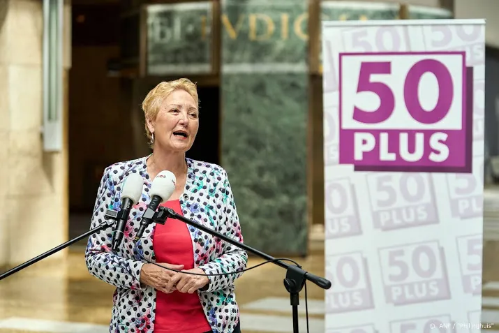 50plus voorzitter dales dreigt met royement kamerlid