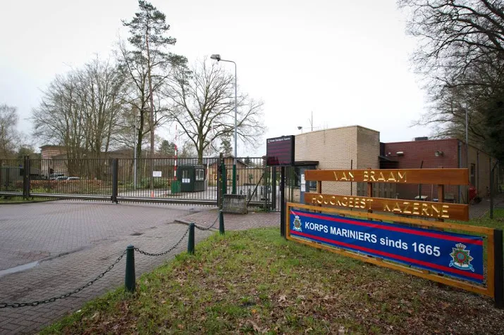 7400 handtekeningen tegen vertrek mariniers