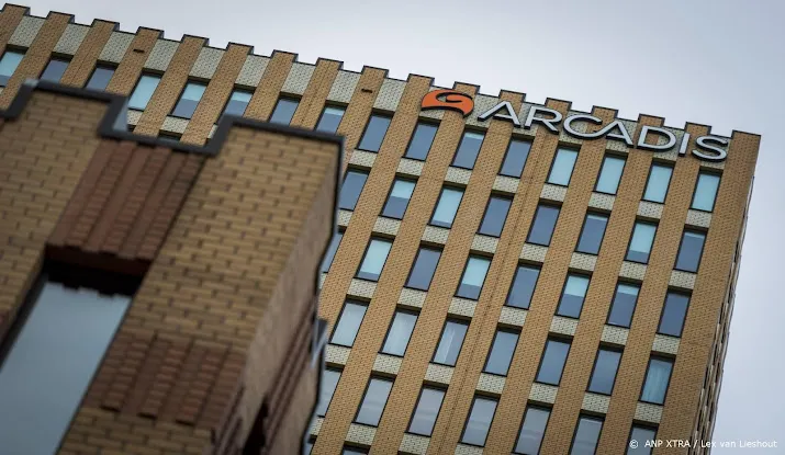 aandacht voor arcadis en ajax bij opening beurs