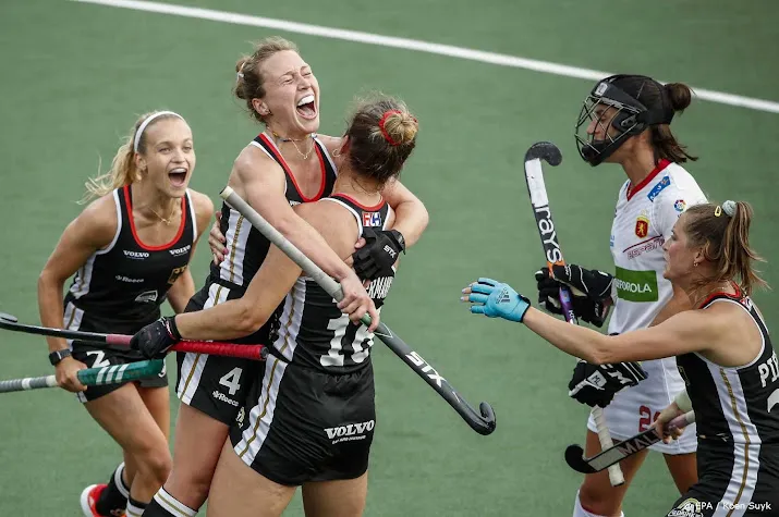 aanvoerster duitse hockeyploeg naar bloemendaal