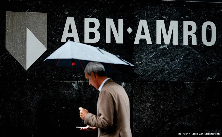 abn amro zakt op damrak na update strategie