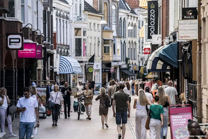 abn kleine groei economie ondanks recessie in eerste helft