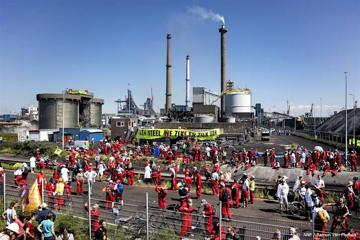 actievoerders hebben vrijwillig terrein tata steel verlaten