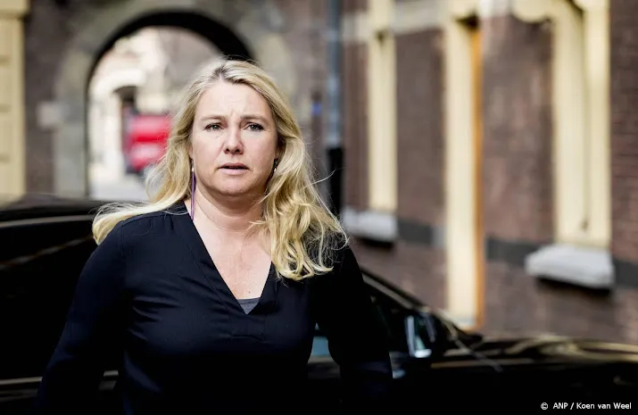 adviescommissie presenteert rapport over droogte aanpak brabant