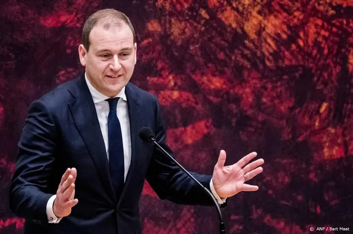advocaat stap asscher goed maar wel wat laat