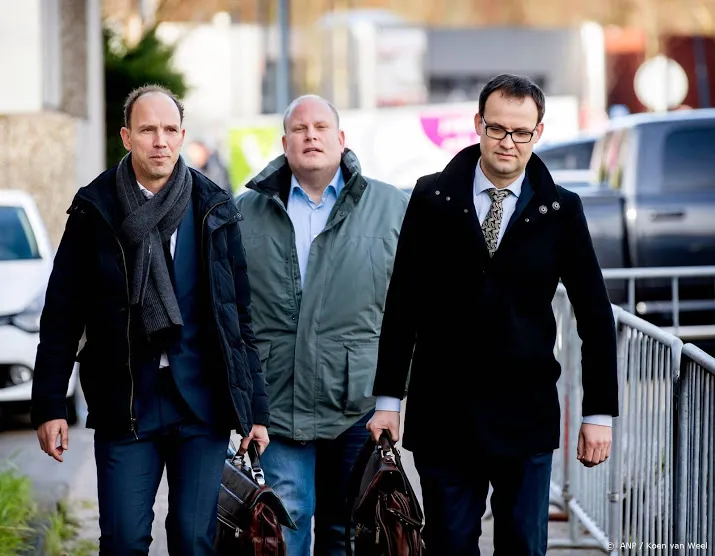 advocaten holleeder fileren getuigen