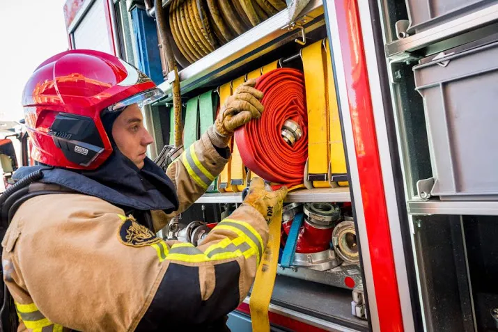 afvalbrand bij bergen op zoom onder controle