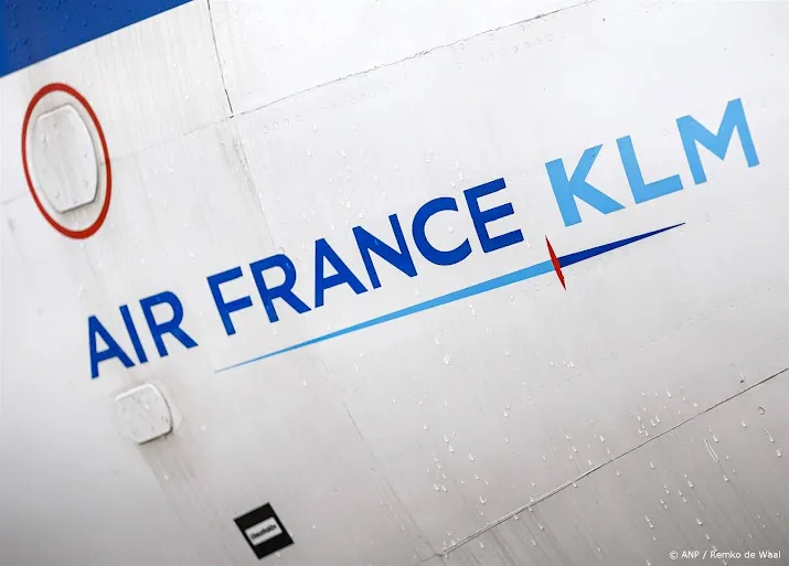 air france klm zakt op damrak na adviesverlaging