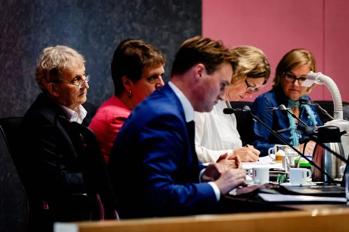 ait taleb schuldig aan belangenverstrengeling