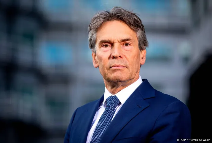 aivd baas schoof wordt hoogste ambtenaar op justitie