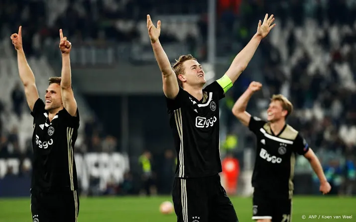 ajax in trek op damrak na winst op juventus