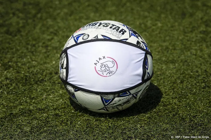 ajax sluit coronaseizoen 2020 2021 af met verlies van 81 miljoen