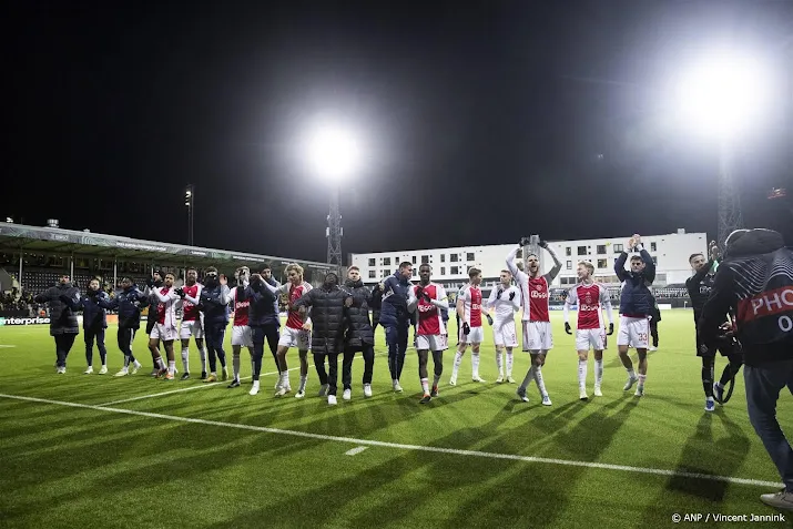 ajax treft in achtste finale groepswinnaar conference league