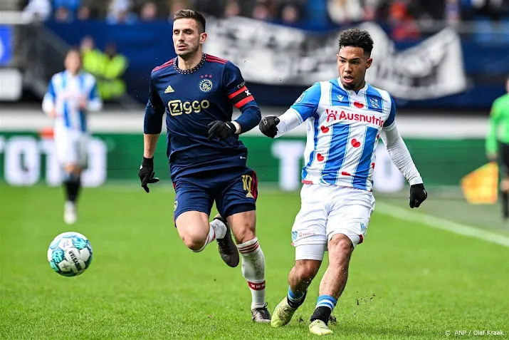ajax wint na vliegende start vrij eenvoudig bij sc heerenveen