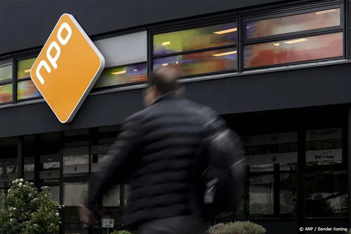 akkoord npo moet hervormen en 100 miljoen inleveren