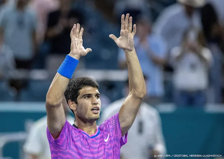 alcaraz naar kwartfinales bij masterstoernooi miami