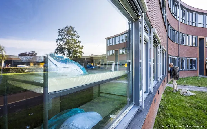 almere net op tijd met plan voor huisvesting statushouders