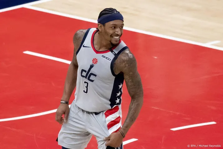 amerikaanse basketballers zonder beal naar spelen