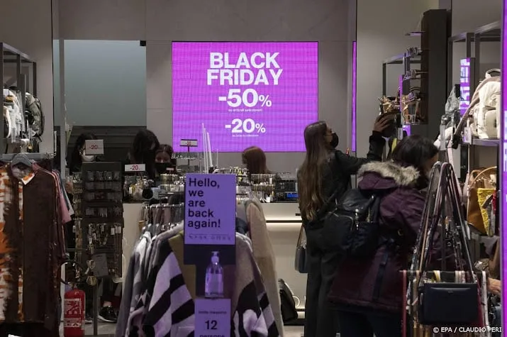 amerikanen kopen voor 9 miljard aan spullen op black friday