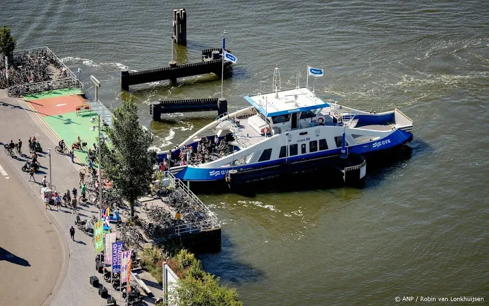 amsterdam verbetert verbinding over het ij